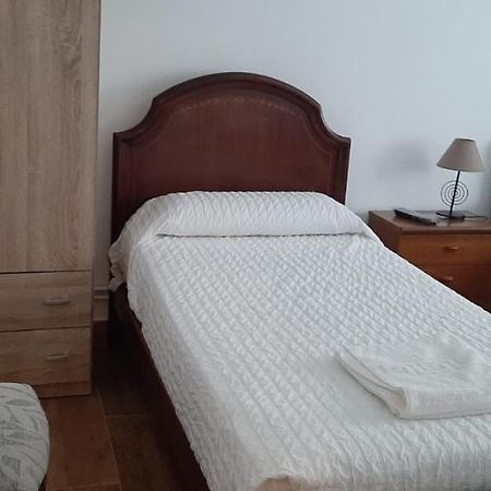Alojamiento Casa Leon Santoña エクステリア 写真