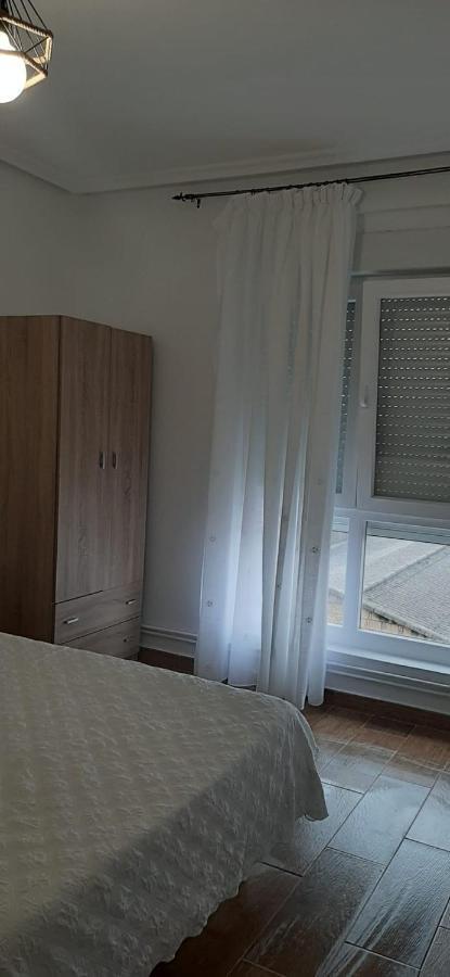 Alojamiento Casa Leon Santoña エクステリア 写真